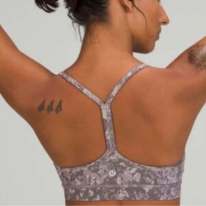 Lululemon sports bra y Nulu yoga bra 6 camo